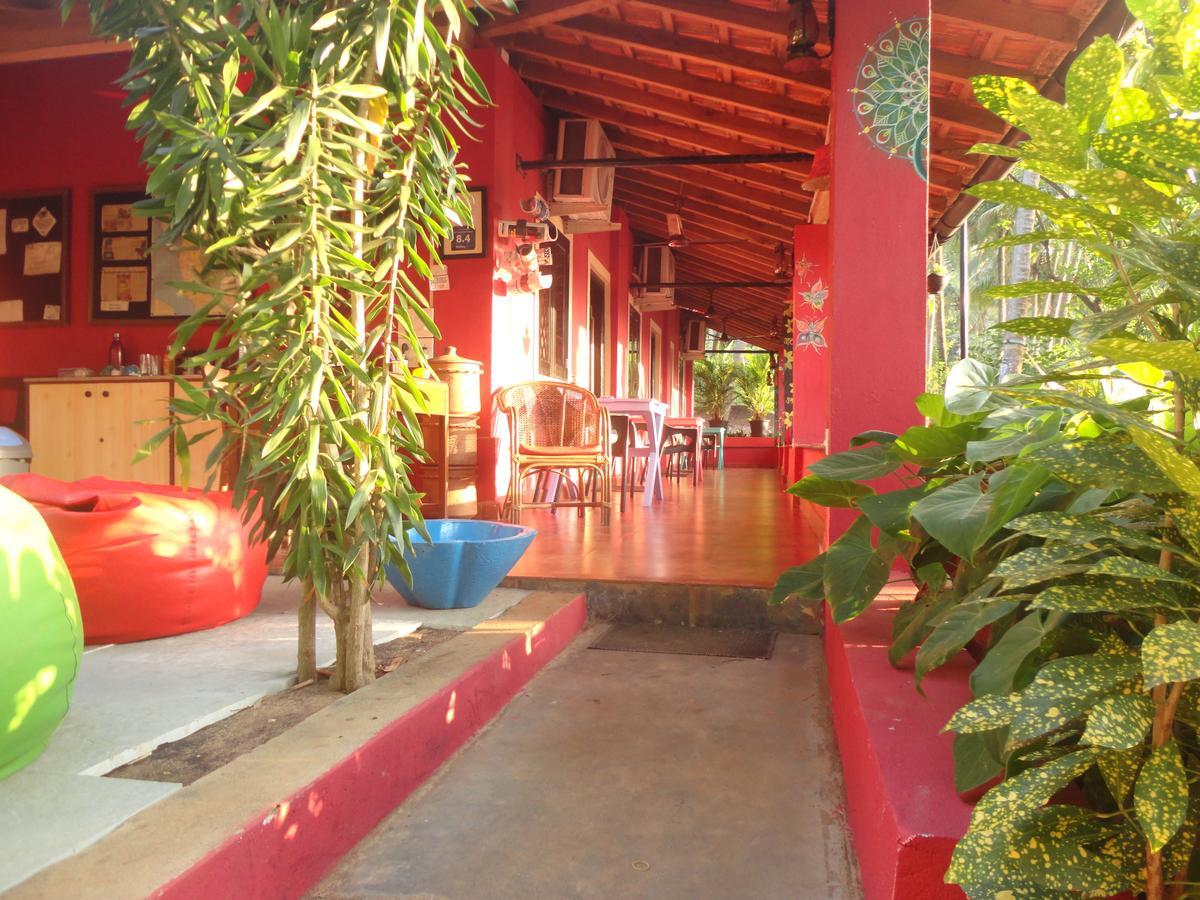 The Yuppi Hippi Female Hostel Anjuna Extérieur photo
