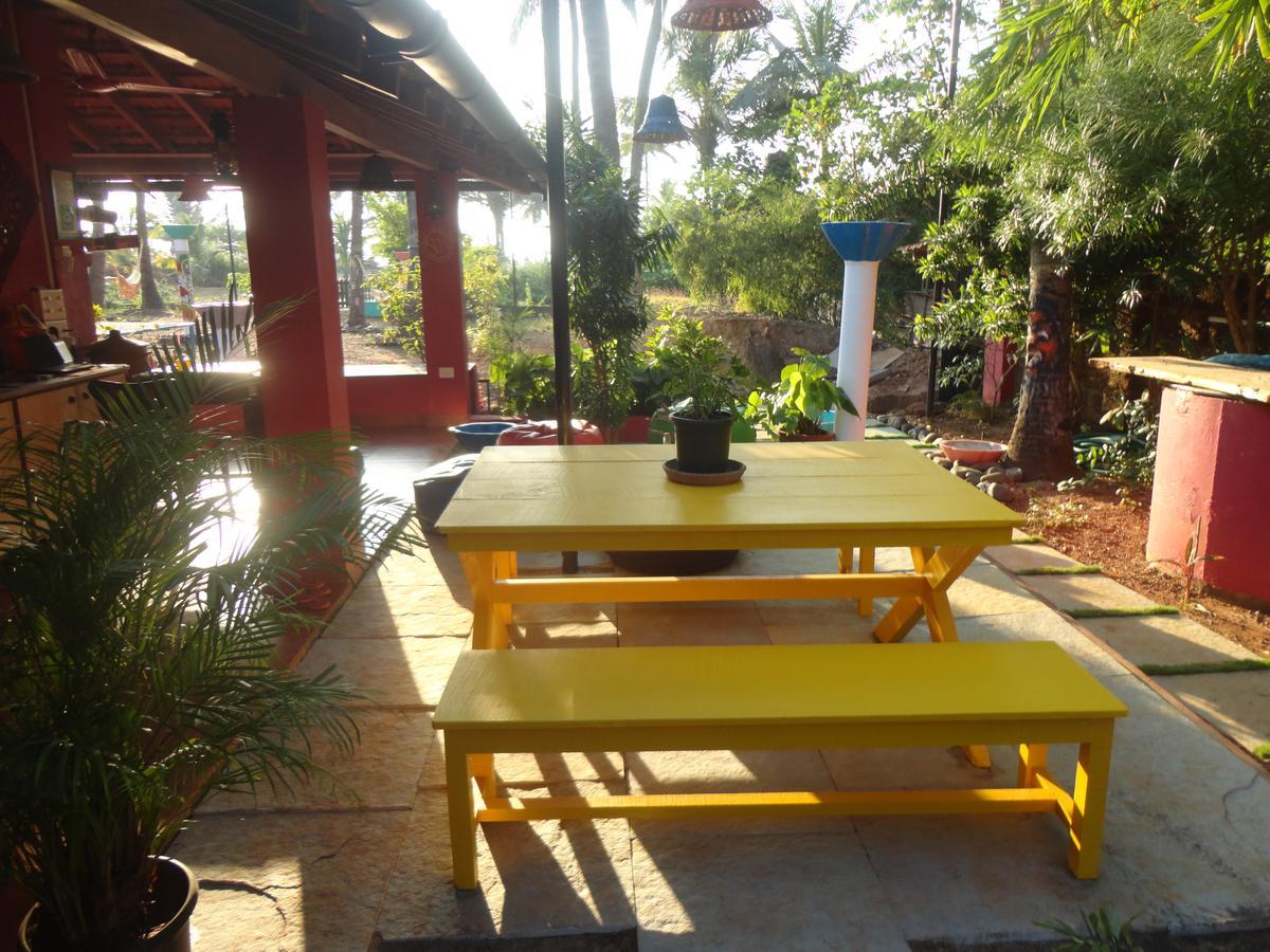 The Yuppi Hippi Female Hostel Anjuna Extérieur photo
