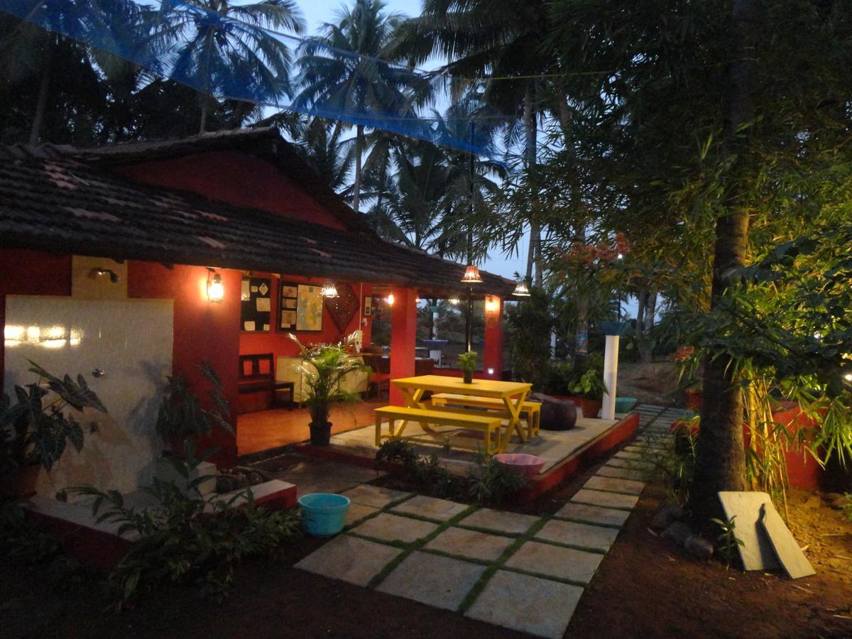 The Yuppi Hippi Female Hostel Anjuna Extérieur photo