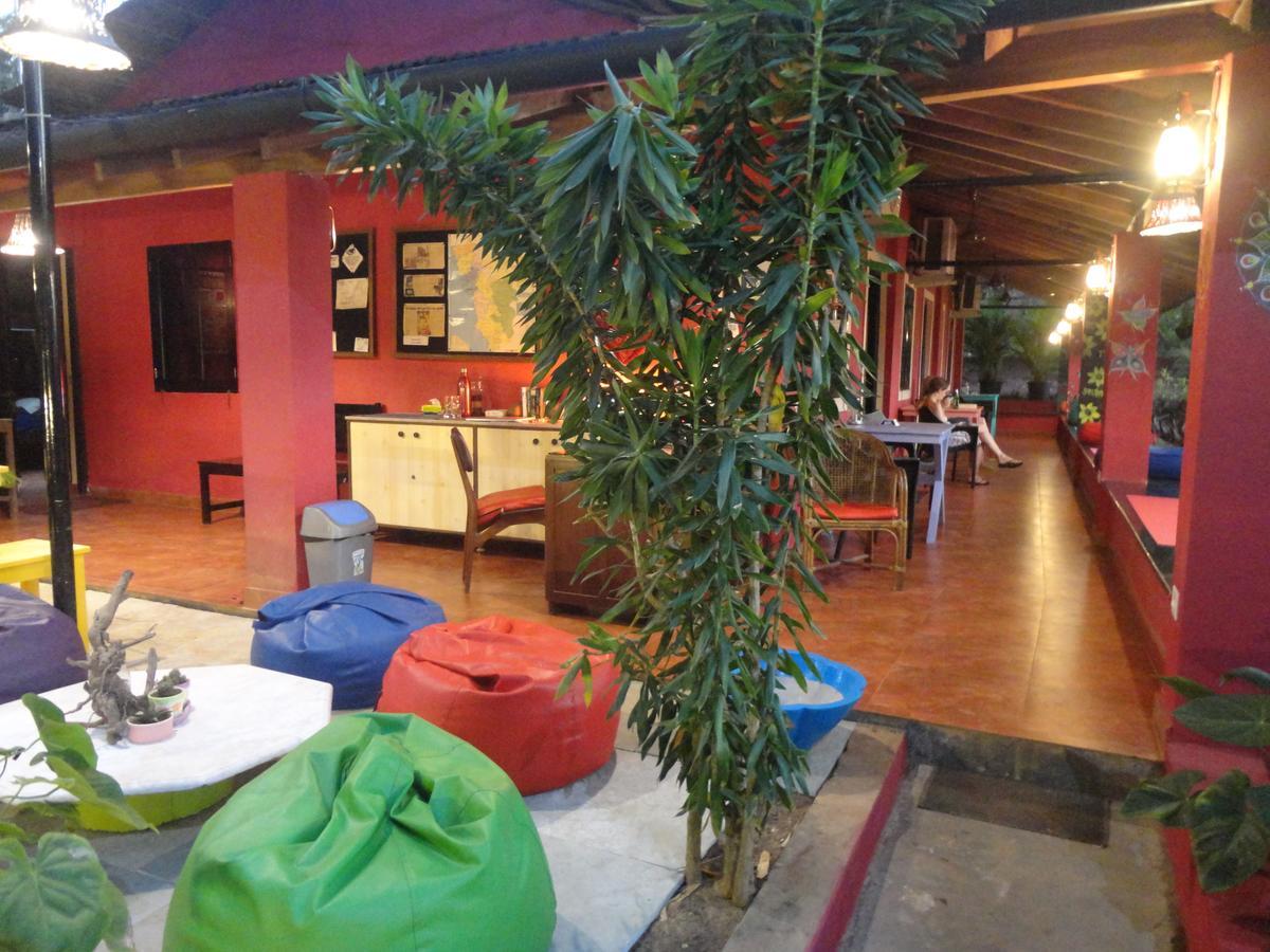 The Yuppi Hippi Female Hostel Anjuna Extérieur photo